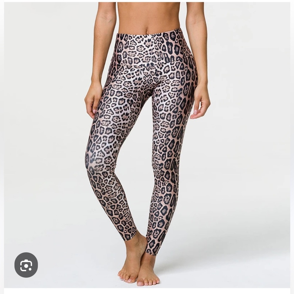 ONZIE High Rise Leopard Legging